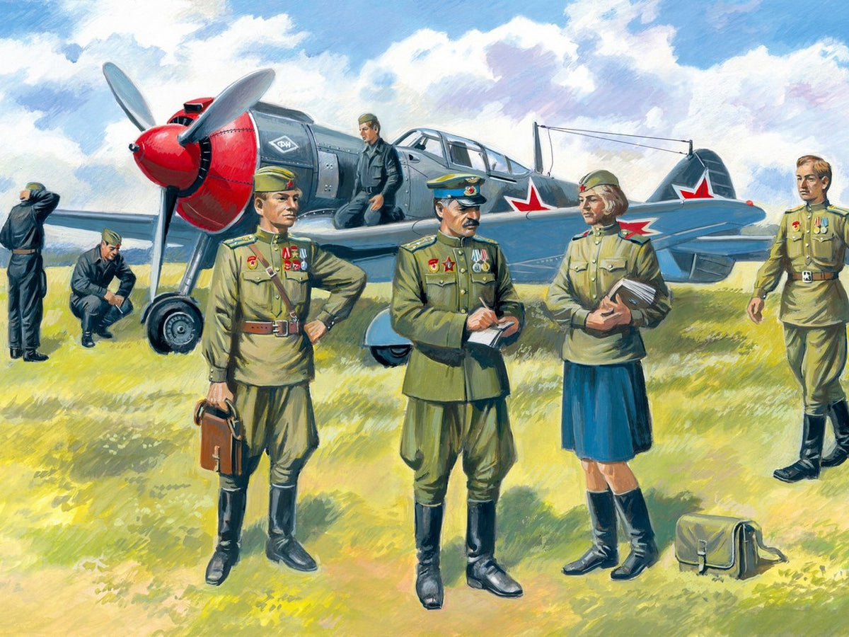 Soviet Air Force Pilots and Ground Personnel 7 Figures (1943-1945)