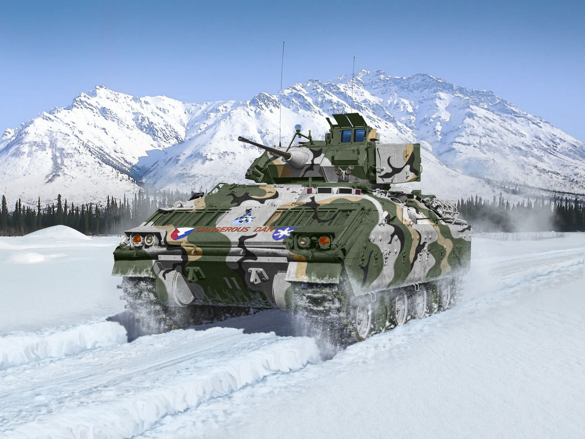 M2 Bradley Light Tank U.S. Infantry Fighting Vehicle