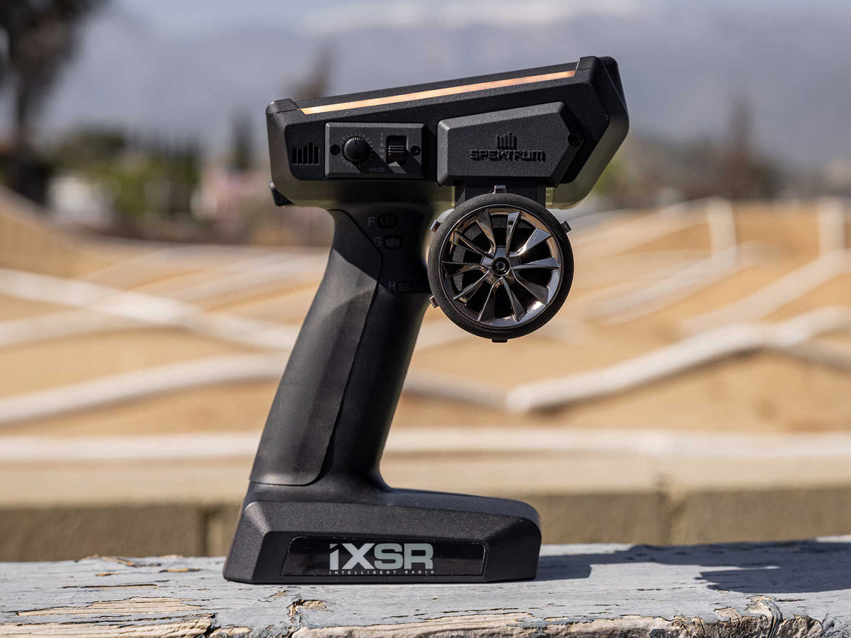 iXSR 6-Channel DSMR Surface Transmitter with SR515 Receiver