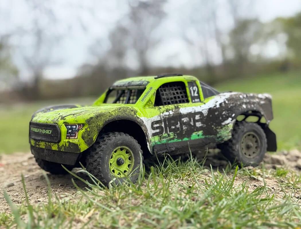 UDI RC 1/12 SIERRA 4WD SHORT COURSE TRUCK PRO RTR - GREEN