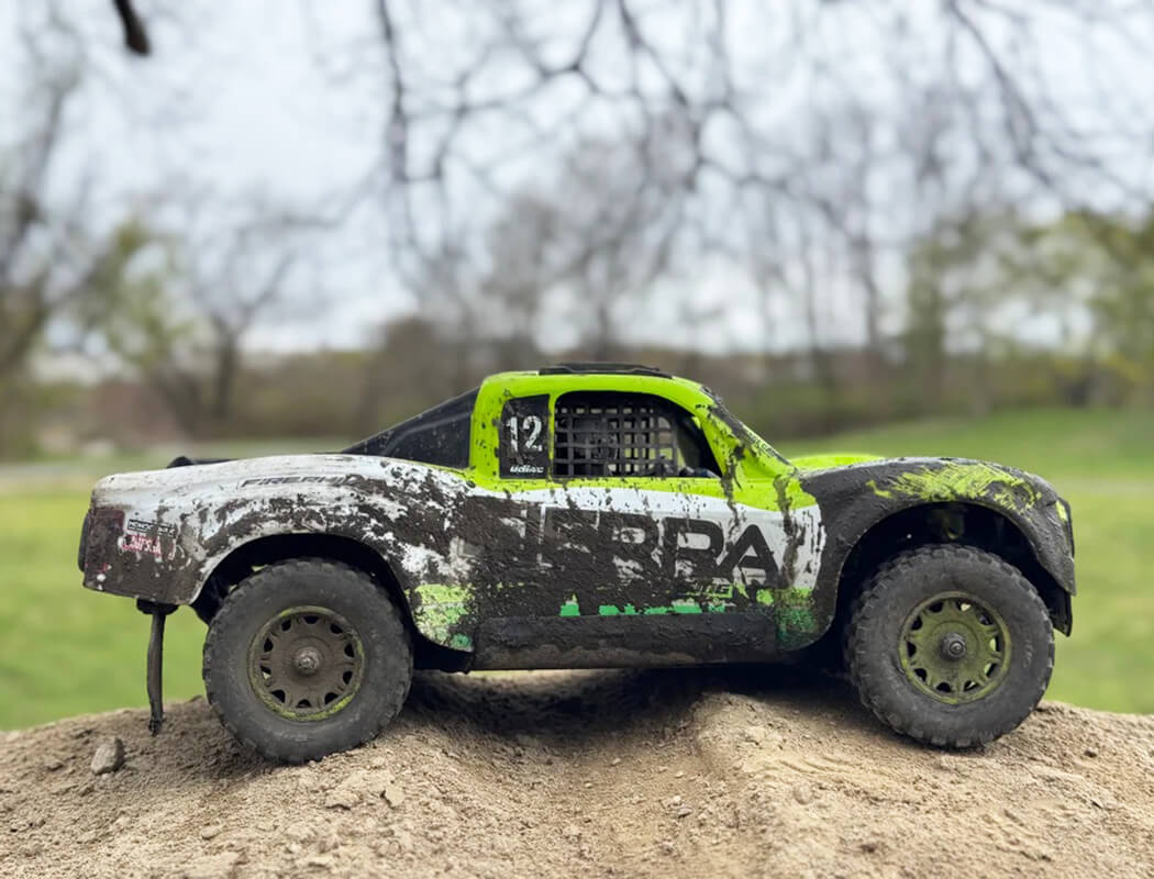 UDI RC 1/12 SIERRA 4WD SHORT COURSE TRUCK PRO RTR - GREEN