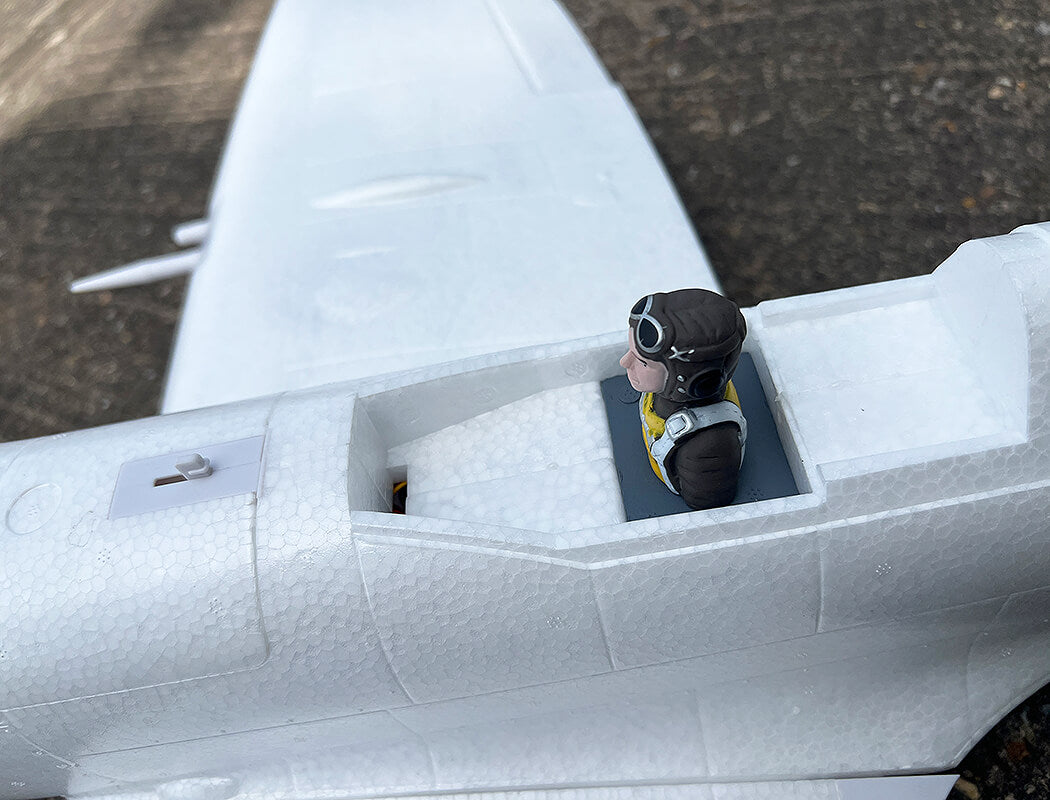 XFLY SUPERMARINE SPITFIRE MKIX BARE FOAM 1200MM WITHOUT TX/RX/BAT