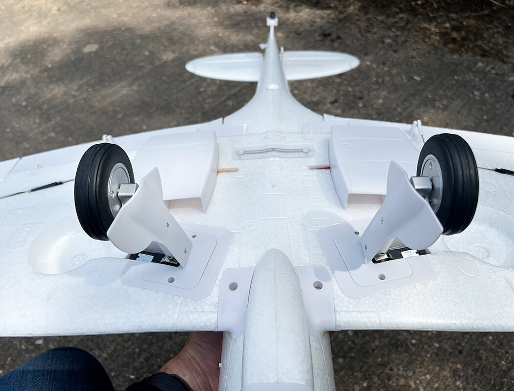 XFLY SUPERMARINE SPITFIRE MKIX BARE FOAM 1200MM WITHOUT TX/RX/BAT