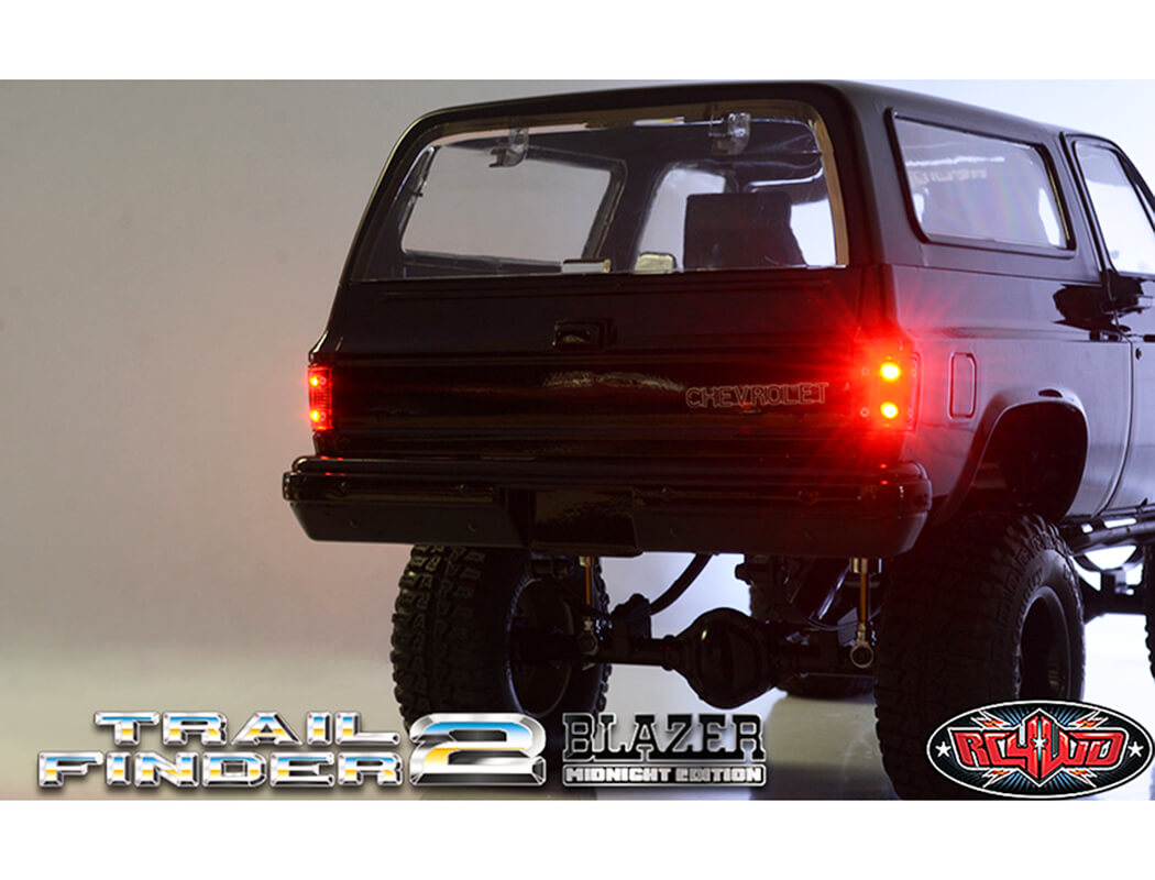 RC4WD TRAILFINDER 2 RTR WITH CHEVROLET BLAZER BODY SET MIDNIGHT EDITION